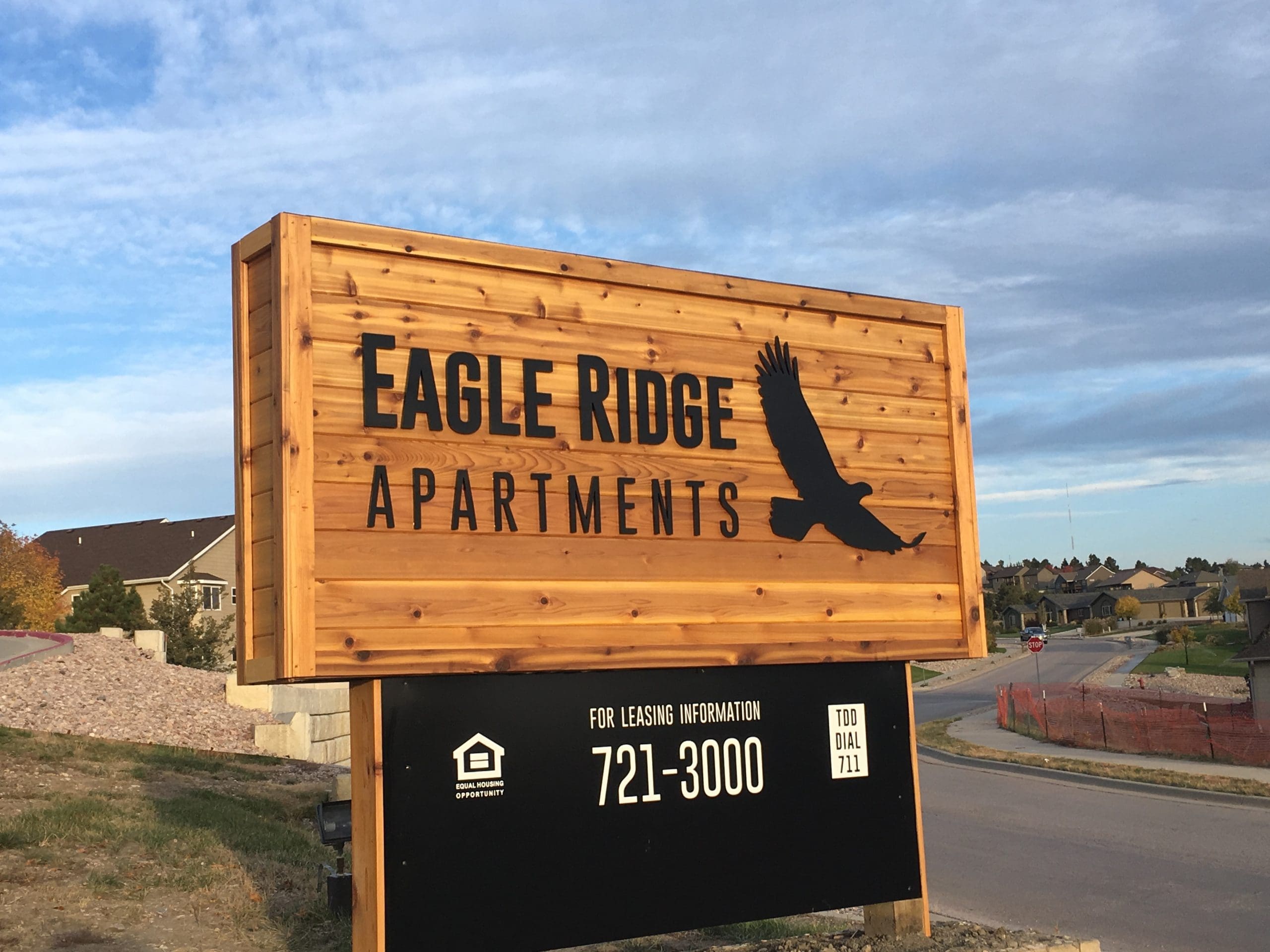 eagle ridge outdoor wooden monument sign